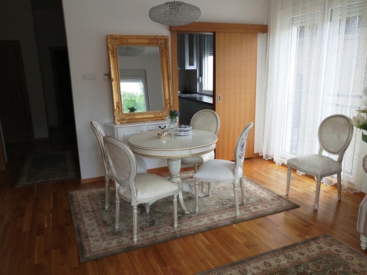 Jc10 Apartment 3 Bedroom, Free Parking, 73Sqm Novi Sad Buitenkant foto