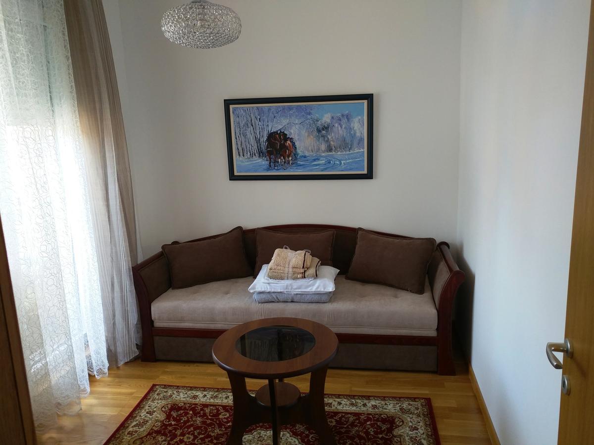 Jc10 Apartment 3 Bedroom, Free Parking, 73Sqm Novi Sad Buitenkant foto